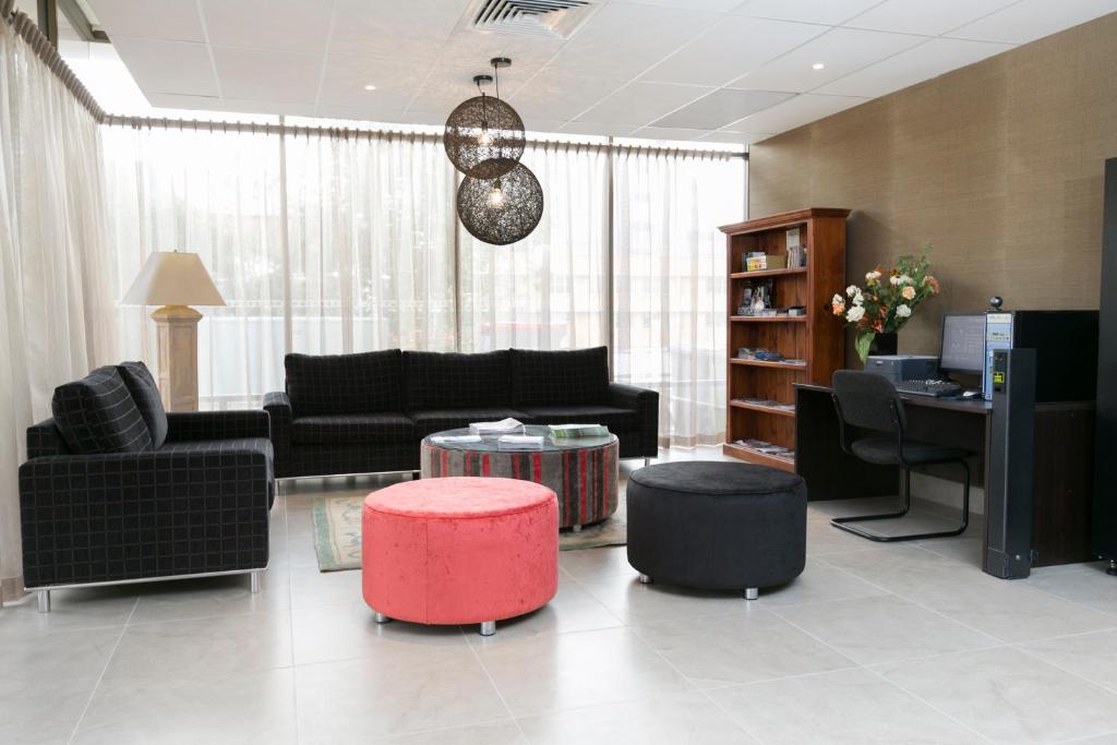 Summit Apartments - Resim 11