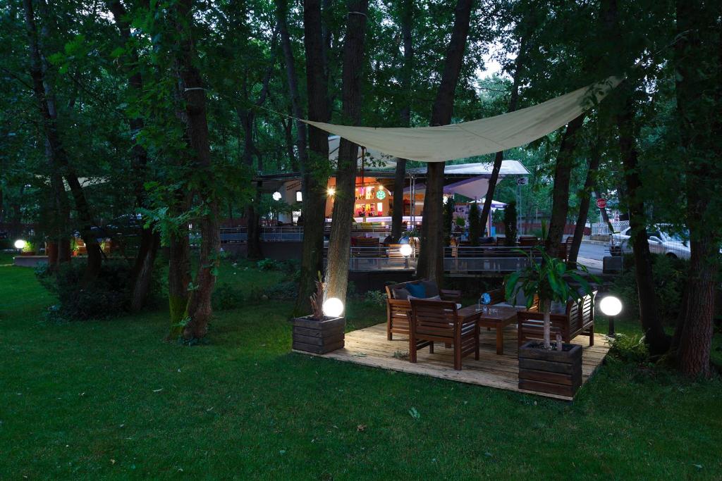 Zahrada ubytování Elmar Hotel