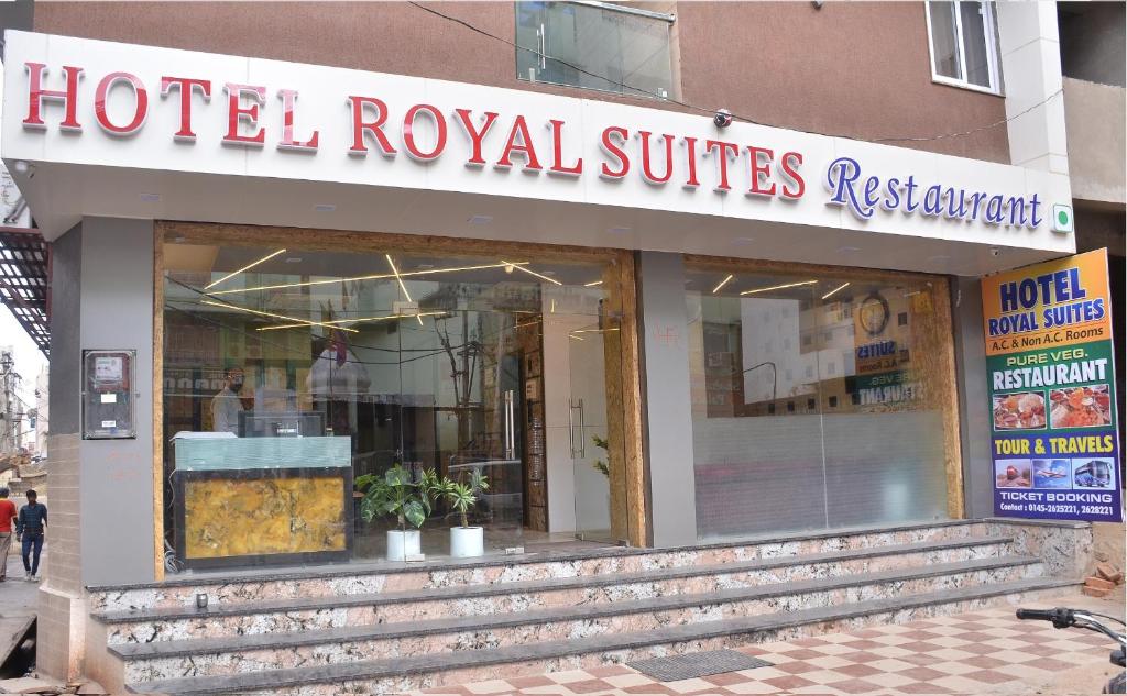 a hotel royal suites restaurant on a city street at Hotel Royal Suites in Ajmer