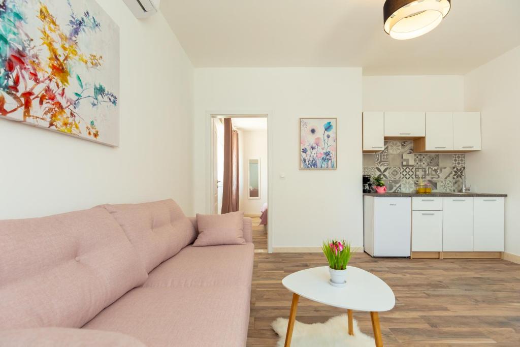 Kuchyň nebo kuchyňský kout v ubytování Holiday Apartments Dubrovnik