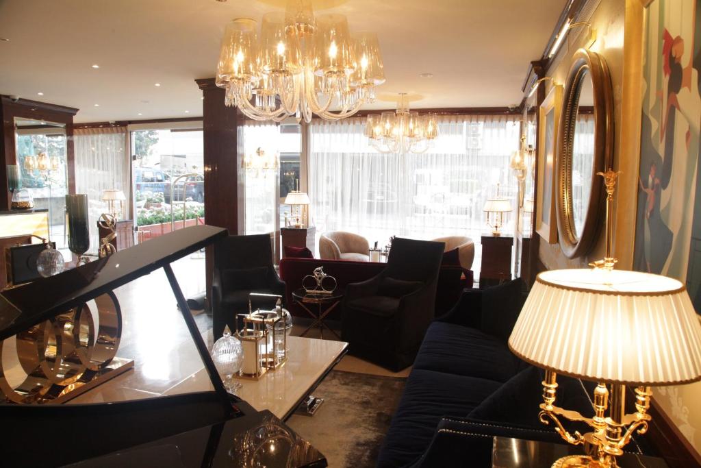 Posezení v ubytování Grand Concerto Hotel