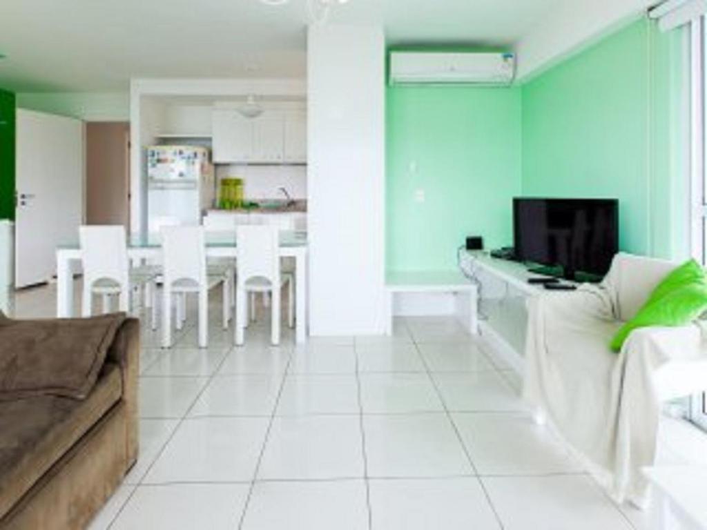  Excelente apartamento beira mar