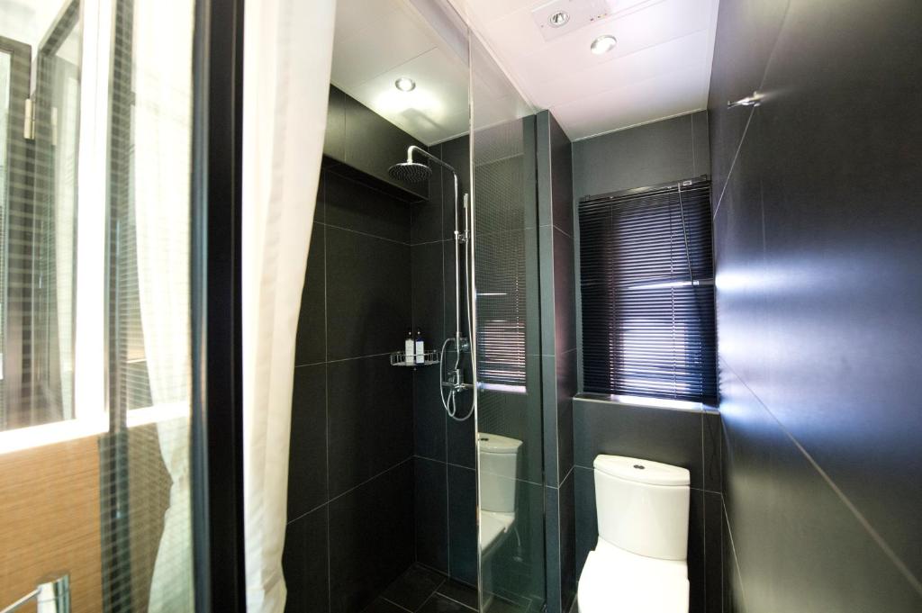 Koupelna v ubytování Wifi Boutique Hotel
