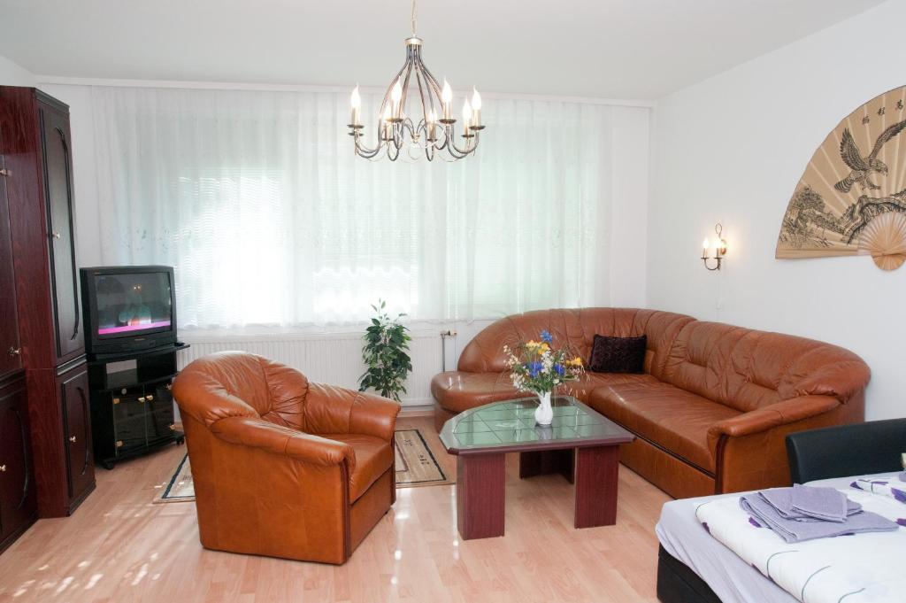 Posedenie v ubytovaní HELENA Apartman