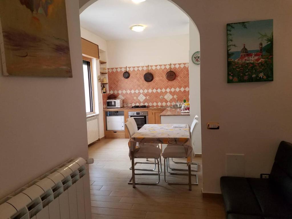 Kuchnia lub aneks kuchenny w obiekcie Casa di Chiara