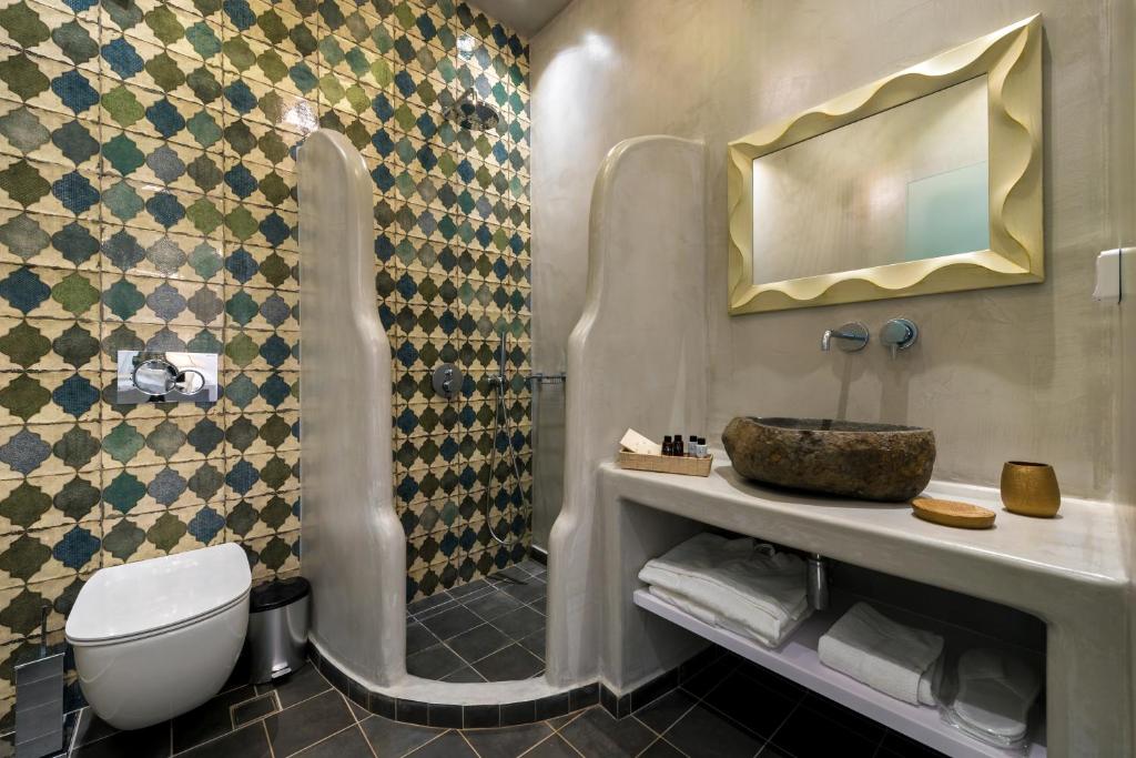 Emerald Collection Suites - 10