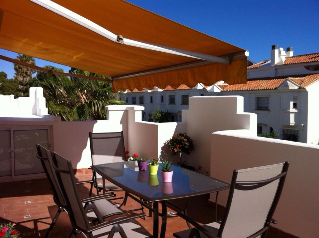 Apartamento en Torremolinos con piscina - отзывы и видео