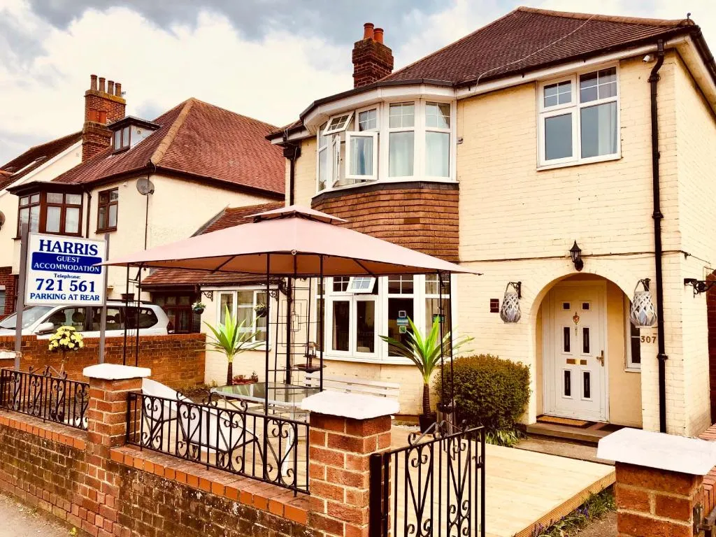 Harris Guest Accommodation, College Corner, United Kingdom