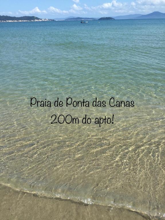  Apto 2 Quartos com Ar a 200m da Praia