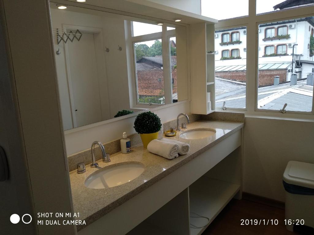  SANTA CLAUS 2 - Centro de Gramado