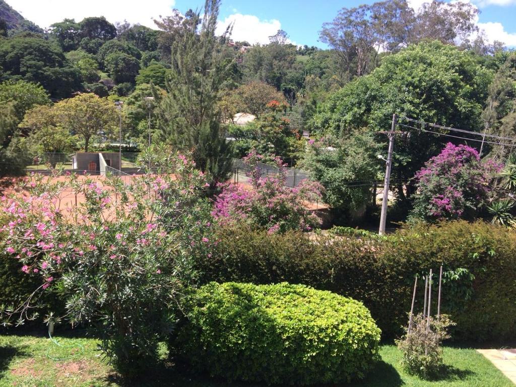  Bela e Aconchegante Casa em Itaipava