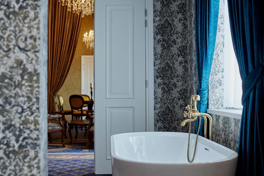 Mystery Hotel Budapest - Da Vinci Suite De Un Dormitorio