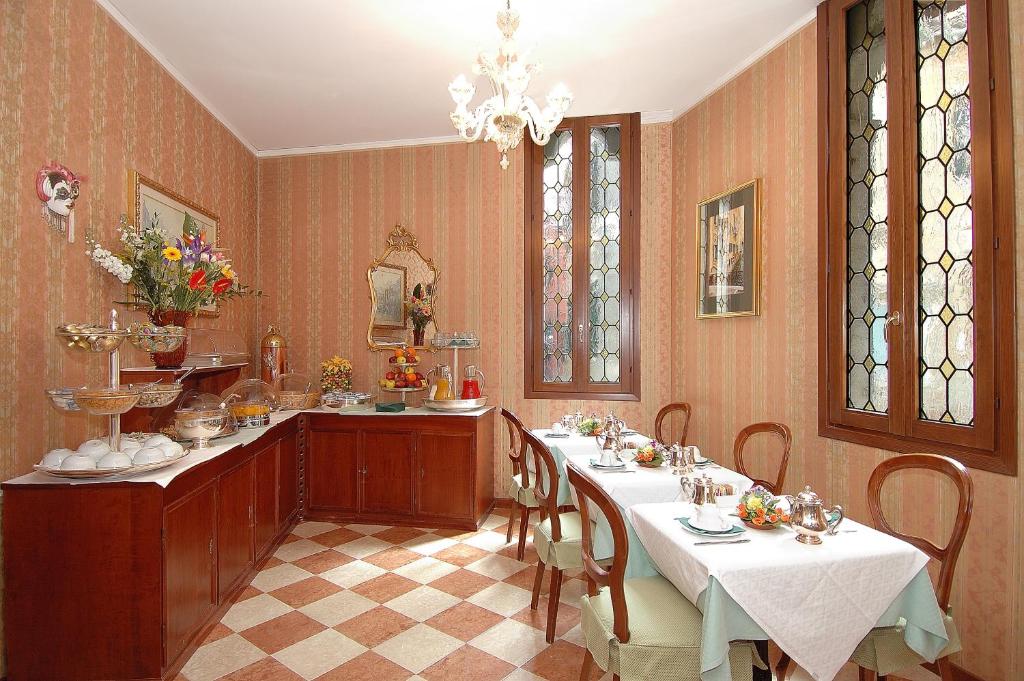 Restaurace v ubytování Antica Locanda al Gambero