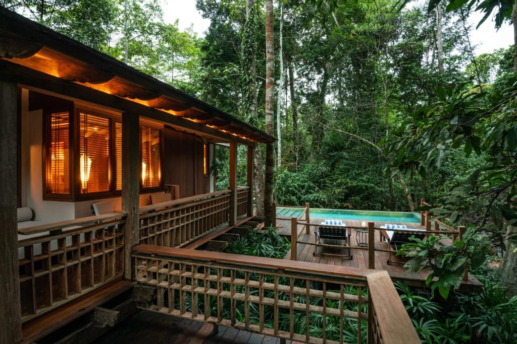 Der Swimmingpool an oder in der Nähe von The Datai Langkawi