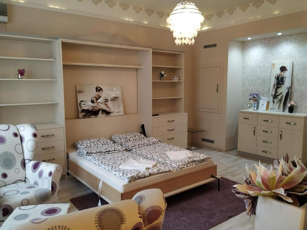 Király Apartman - Housity
