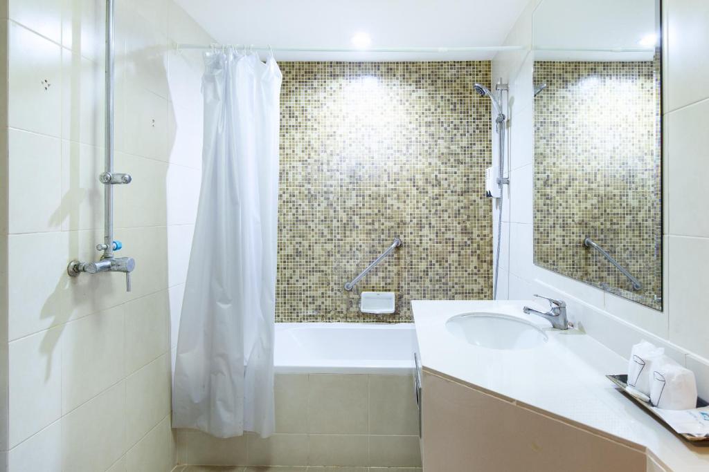 CITY RESIDENCE HOTEL SUITES