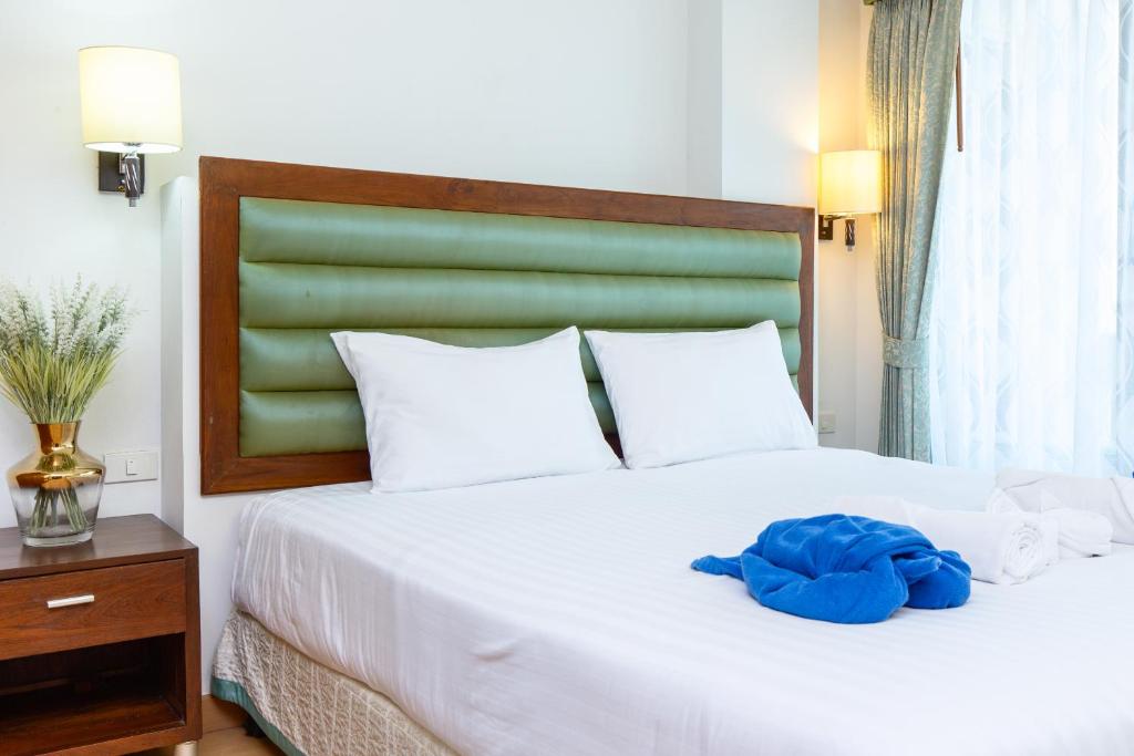 CITY RESIDENCE HOTEL SUITES