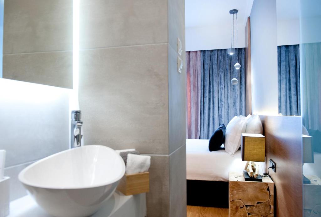 Kúpeľňa v ubytovaní Acropolis View Deluxe Penthouse & Luxury Apartments