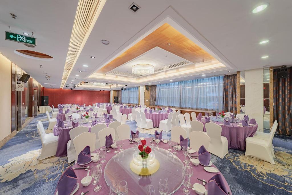 Restaurace v ubytování Oriental Ginza Hotel Shenzhen