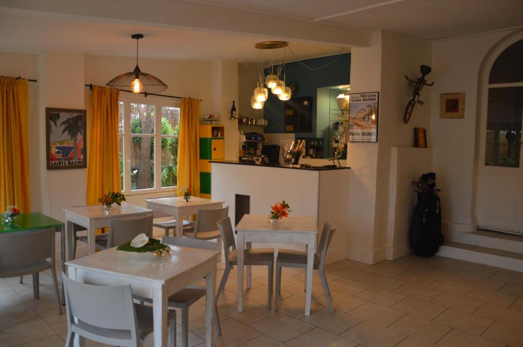 Fotografie z fotogalerie ubytování Hotel le Castellamar v destinaci Sainte-Maxime