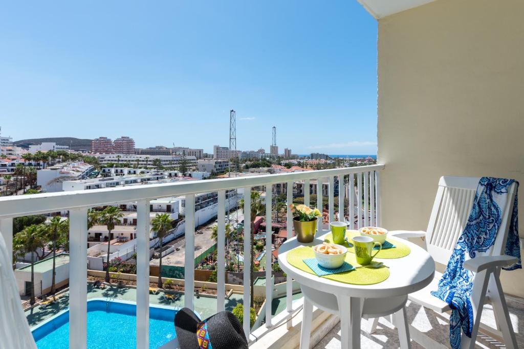 Y6E VERY CENTRAL APARTMENT! LasAmericas View!, Playa de las ...
