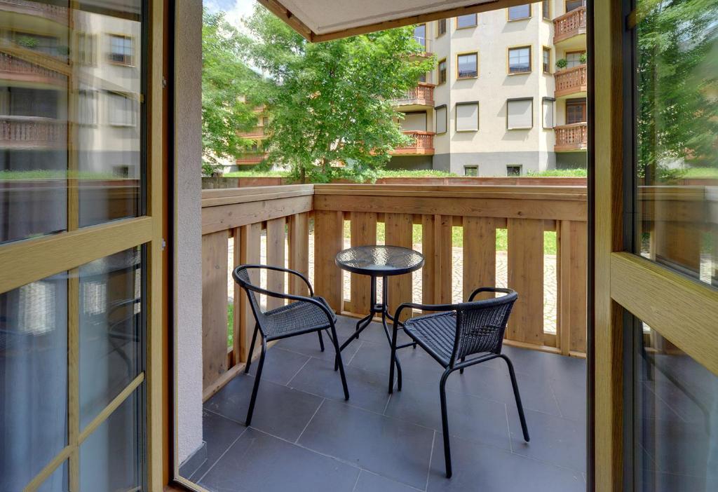 Balkón alebo terasa v ubytovaní Apartamenty EverySky - Osiedle Podgórze 1D