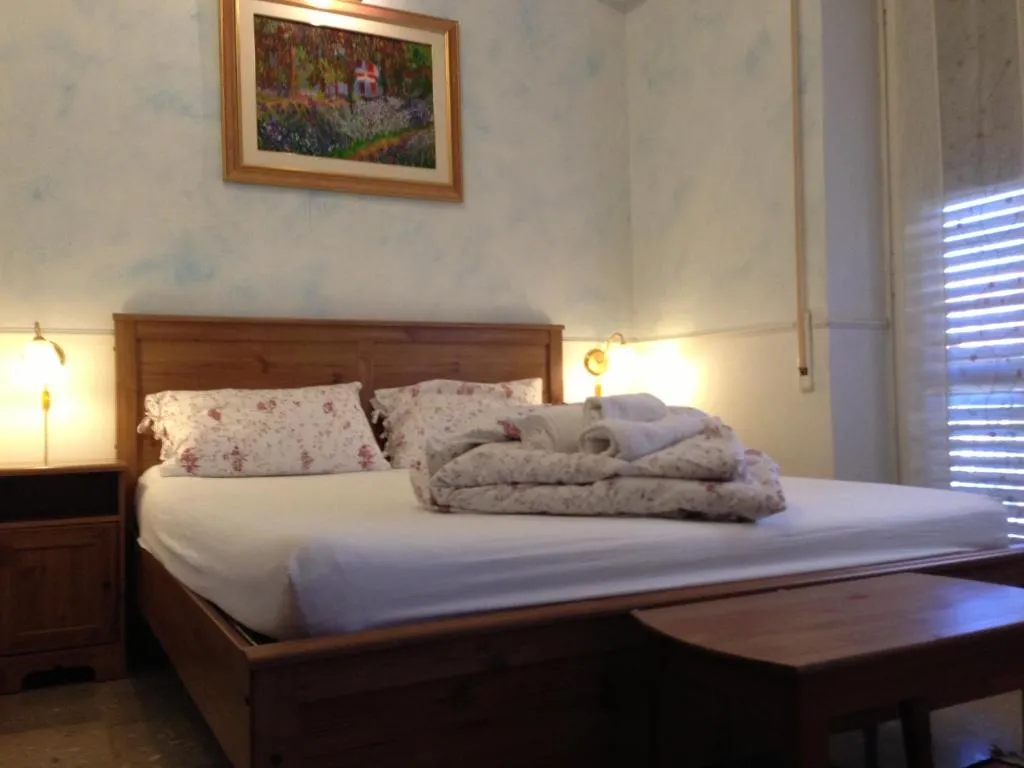 Aga Guest House, Roma, Italia