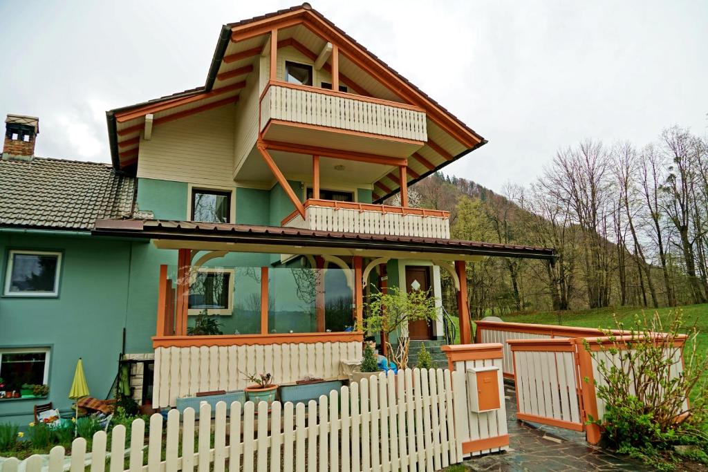 Apartma Eržen - Two-Bedroom Apartment
