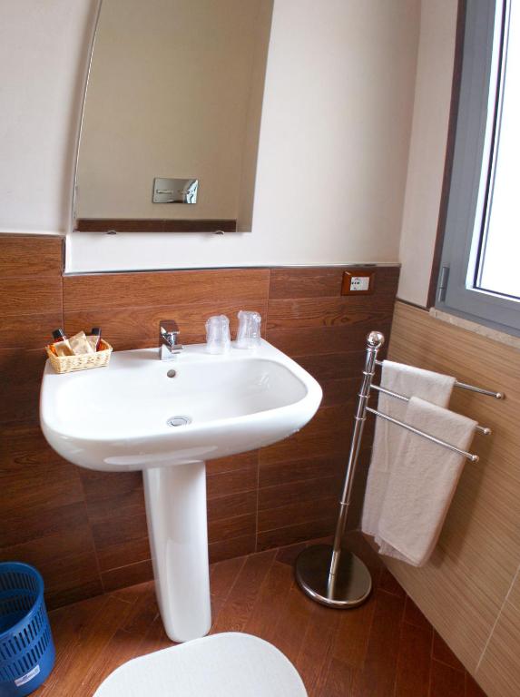 Garden Holiday - Single Room