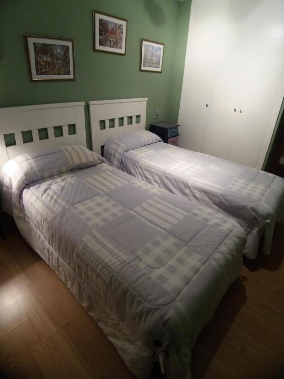 Posteľ alebo postele v izbe v ubytovaní Bonito Apartamento con varias piscinas