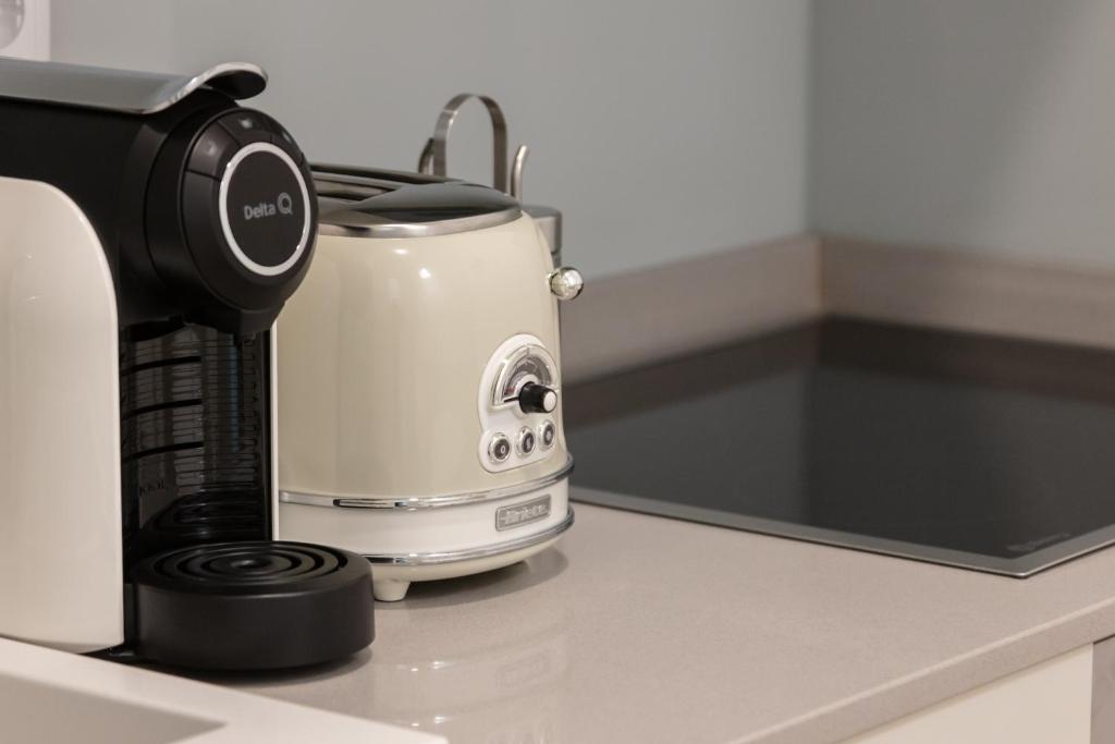 Porto Deluxe Apartments - 7