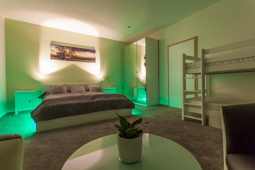 En eller flere senge i et værelse på Air-Conditioned Apartment Šancová - Old Town