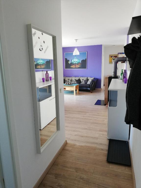 TV a/nebo společenská místnost v ubytování Ferienwohnung Waldeck am Edersee