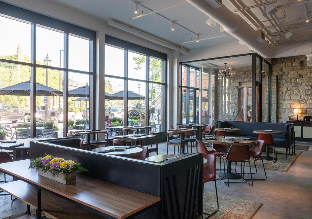 Restaurace v ubytování Lora