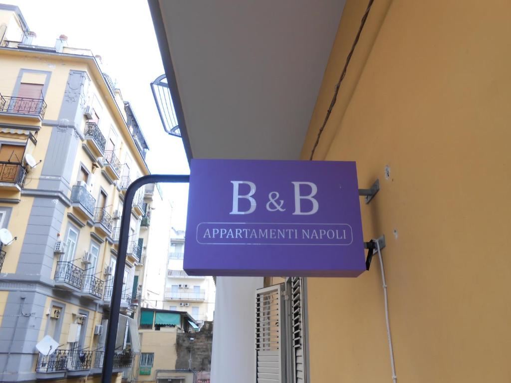 Certifikát, ocenenie alebo iný dokument vystavený v ubytovaní B&B Appartamenti NAPOLI