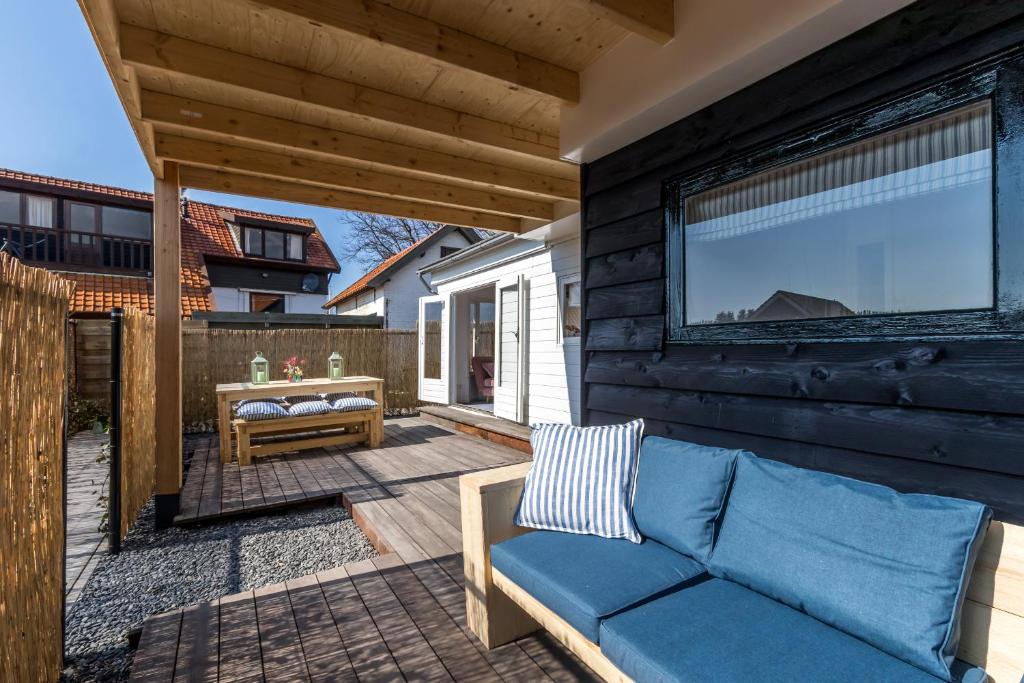 Balkón nebo terasa v ubytování George's Lodges Renesse