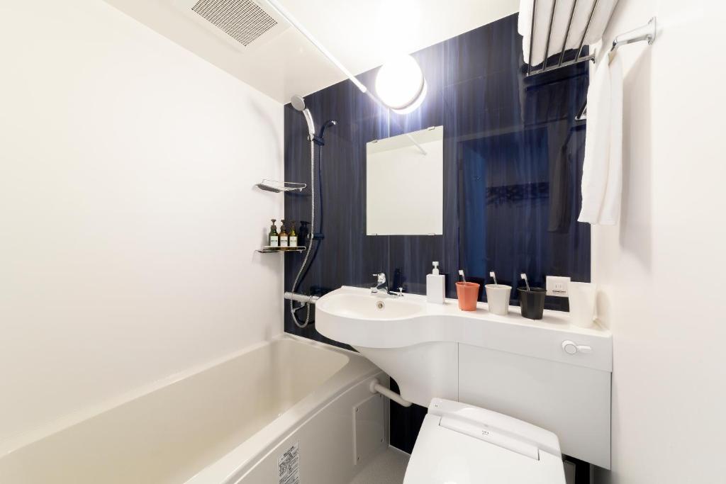 Koupelna v ubytování M's Hotel Gojo Naginatagiri