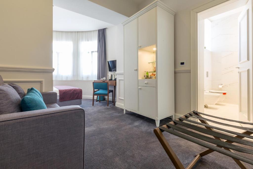 Public House Hotel - Resim 10