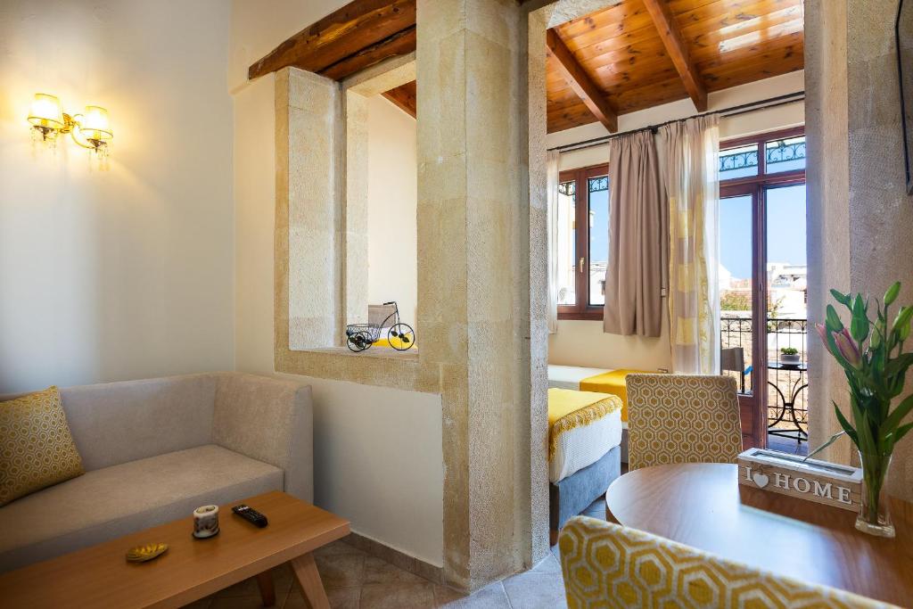 Posezení v ubytování Phaedra Suites