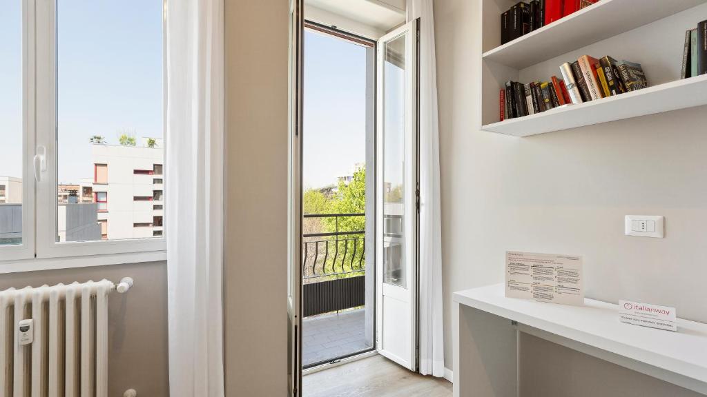 The library in Az apartmant