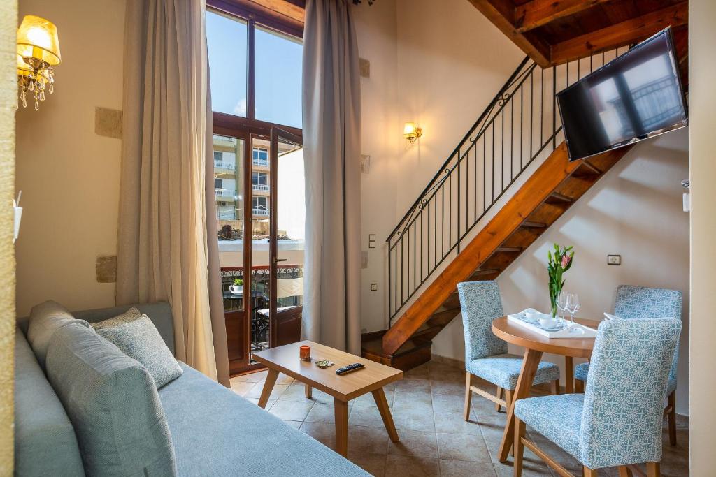 Posezení v ubytování Phaedra Suites