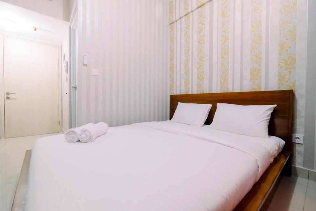 Cozy Studio Springlake Summarecon Bekasi Apartment By Travelio