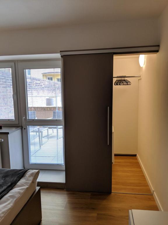 Zdjęcie z galerii obiektu AP 1 - Apartments 4U Březinova "Overnight Simply" w mieście Hradec Králové