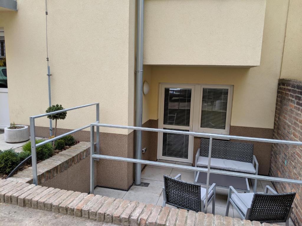 Zdjęcie z galerii obiektu AP 1 - Apartments 4U Březinova "Overnight Simply" w mieście Hradec Králové