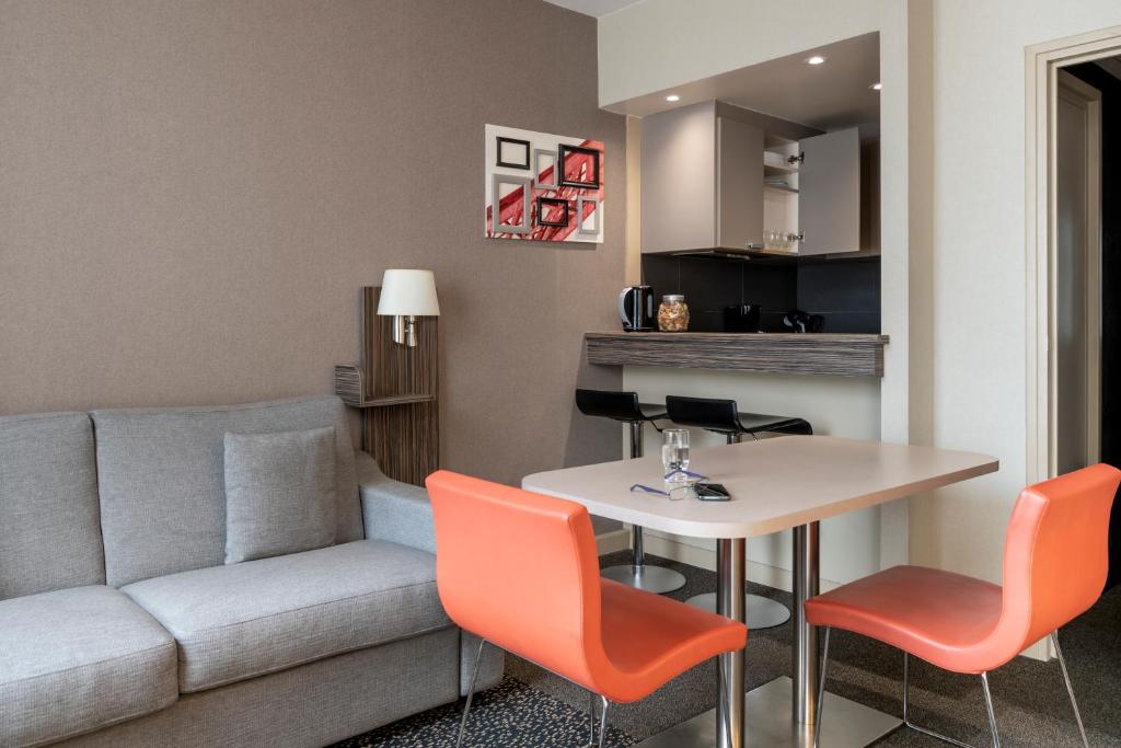 Posezení v ubytování Aparthotel Adagio La Défense Esplanade