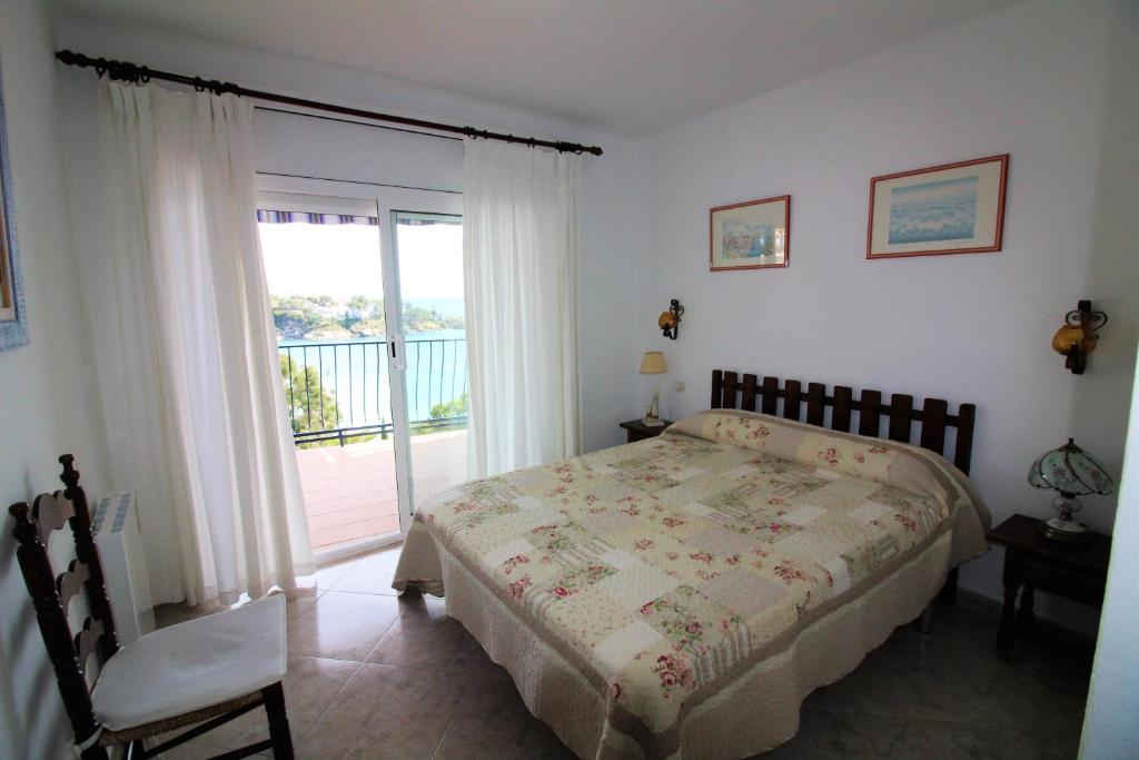 A bed or beds in a room at Global Immo 3213 Horizonte Azul