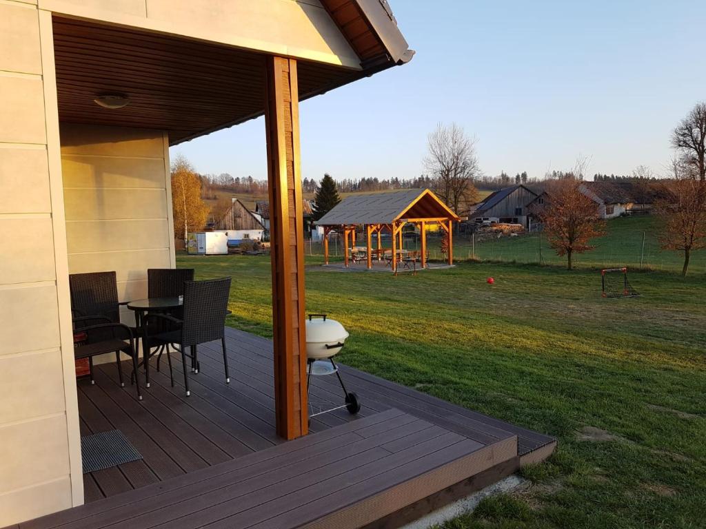 Vonkajšia záhrada v ubytovaní Jula - apartamenty w Kudowie-Zdrój