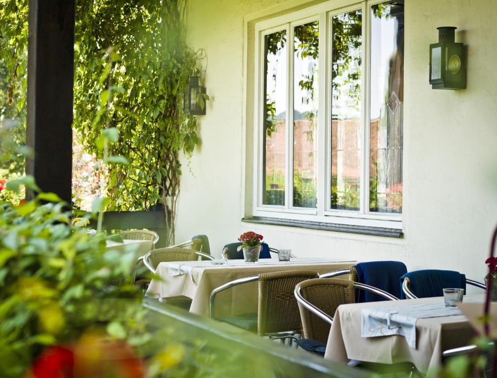 Restaurace v ubytování Hotel zur Waldbahn