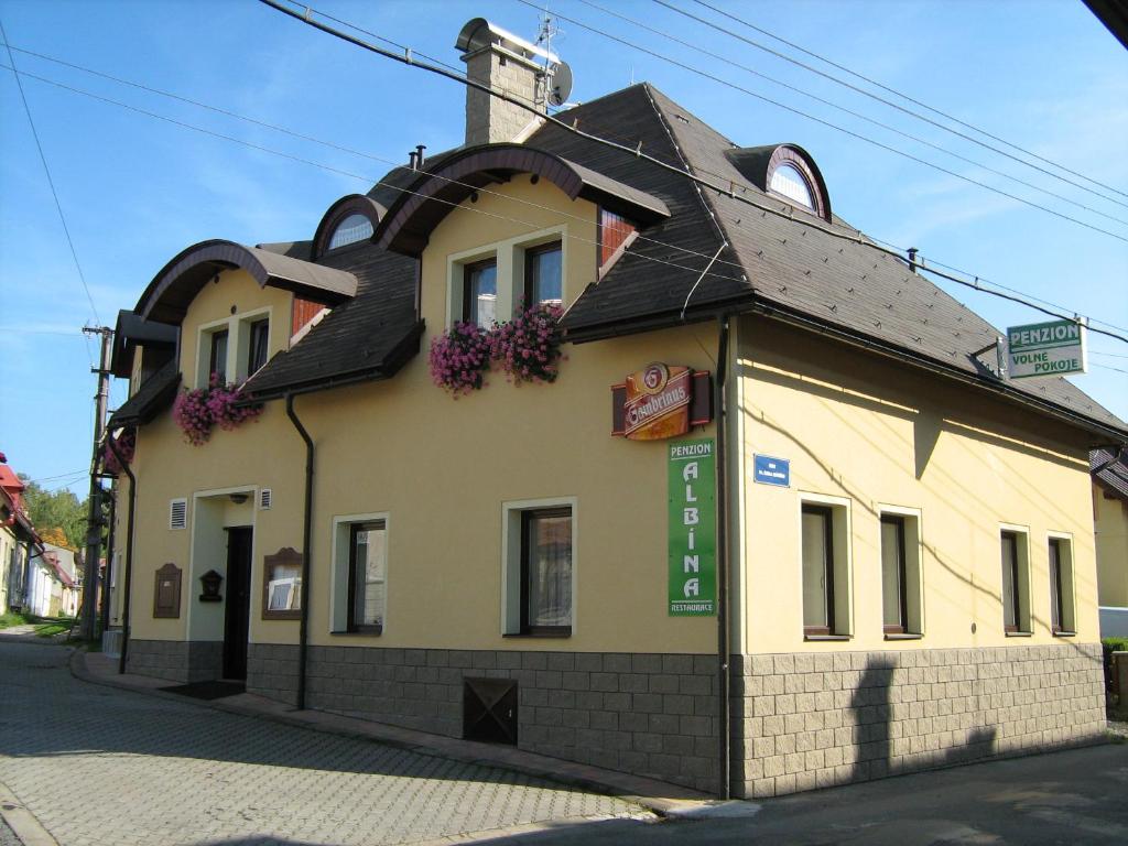 Budova, kde se penzion nachází