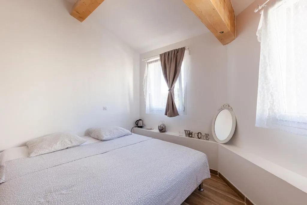 Alpinias Bed and Breakfast